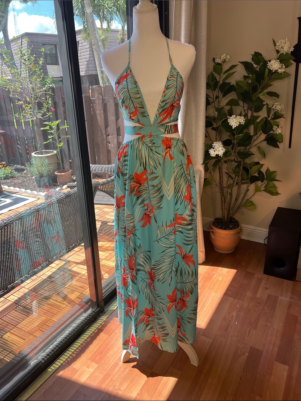 SHEIN Aqua Maxi Dress with Coral Floral Print and Cutout